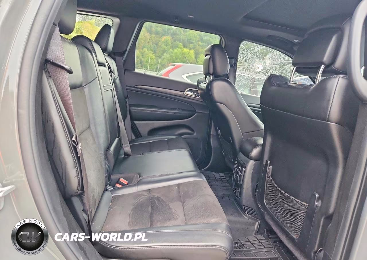 2020 Jeep Grand Cherokee Laredo VIN:1C4RJEAGXLC379590 - 11