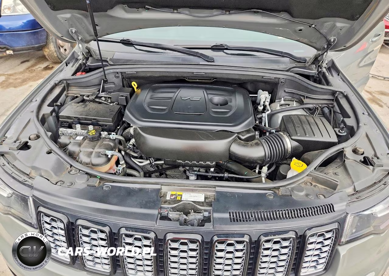 2020 Jeep Grand Cherokee Laredo VIN:1C4RJEAGXLC379590 - 12