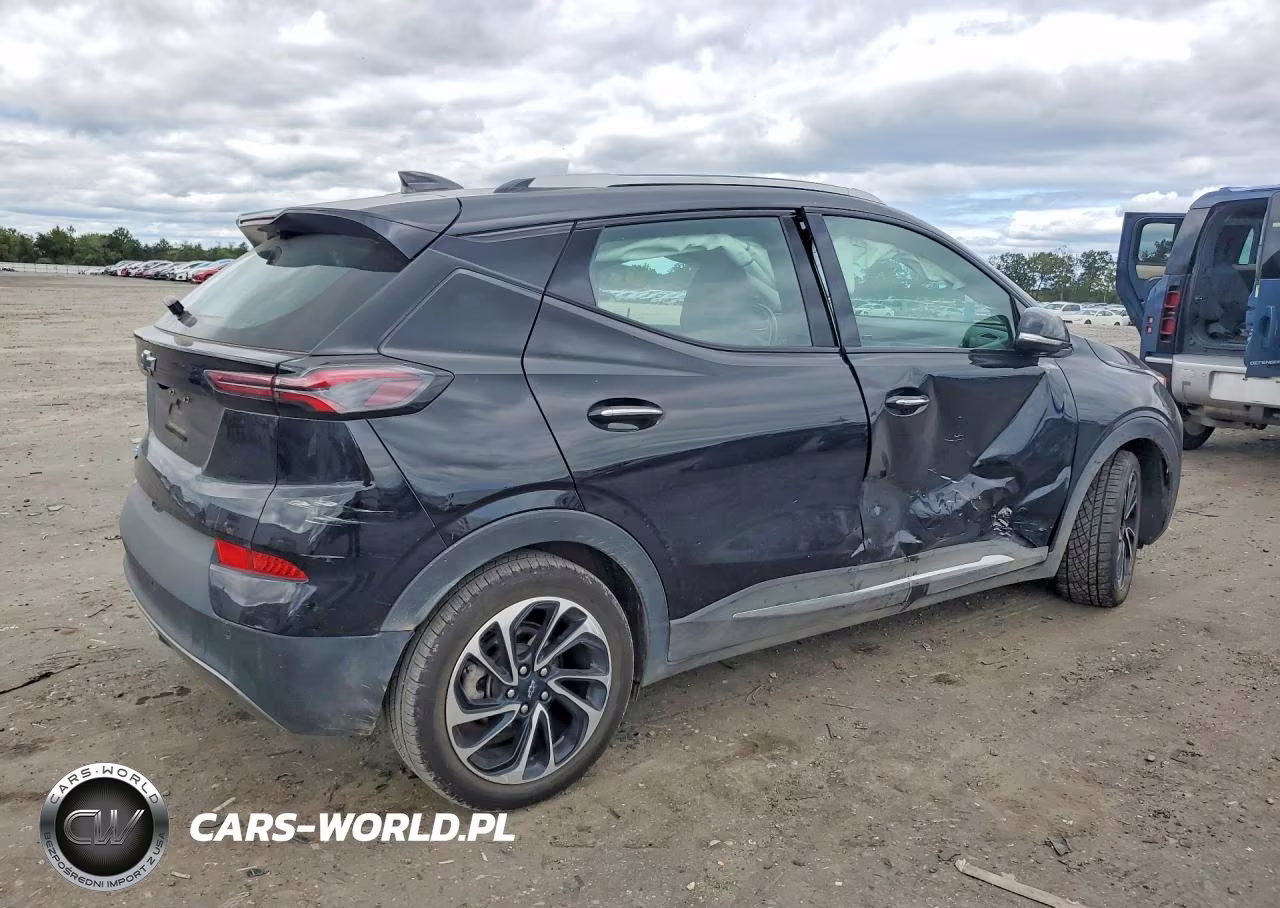 2023 Chevrolet Bolt Euv Premier VIN:1G1FZ6S09P4110119 - 3