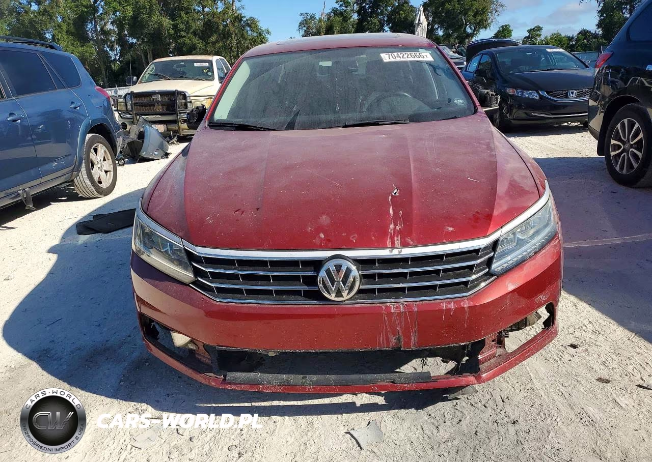 2017 Volkswagen Passat Se VIN:1VWBT7A35HC084972 - 5