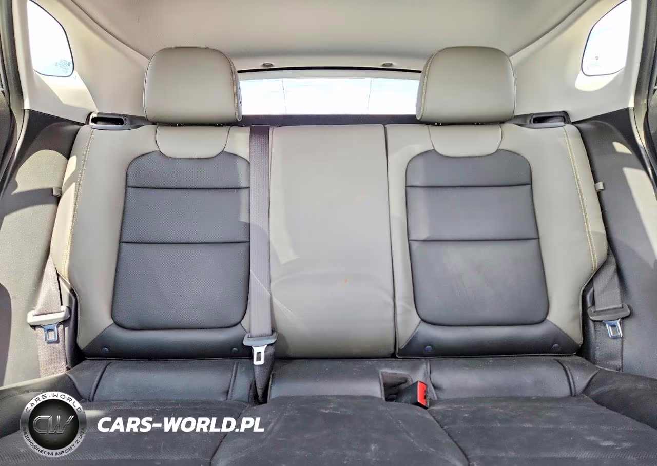 2025 Chevrolet Trax Activ VIN:KL77LKEP7SC037262 - 10