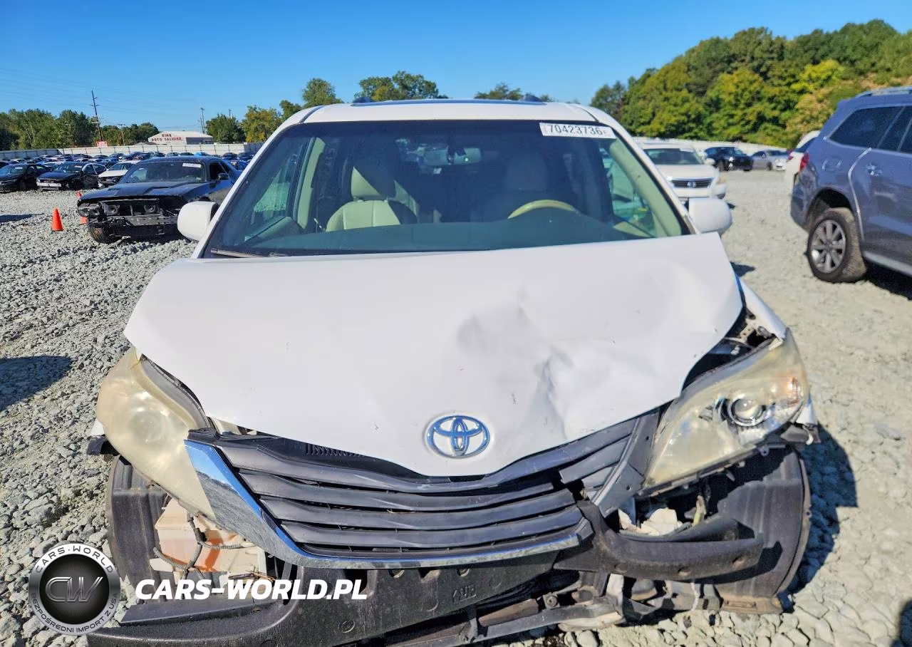 2011 Toyota Sienna Xle 8-Passenger VIN:5TDYK3DCXBS060807 - 5