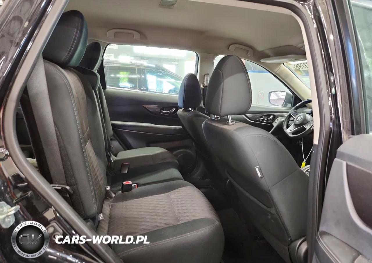 2018 Nissan Rogue S VIN:5N1AT2MV2JC792922 - 11
