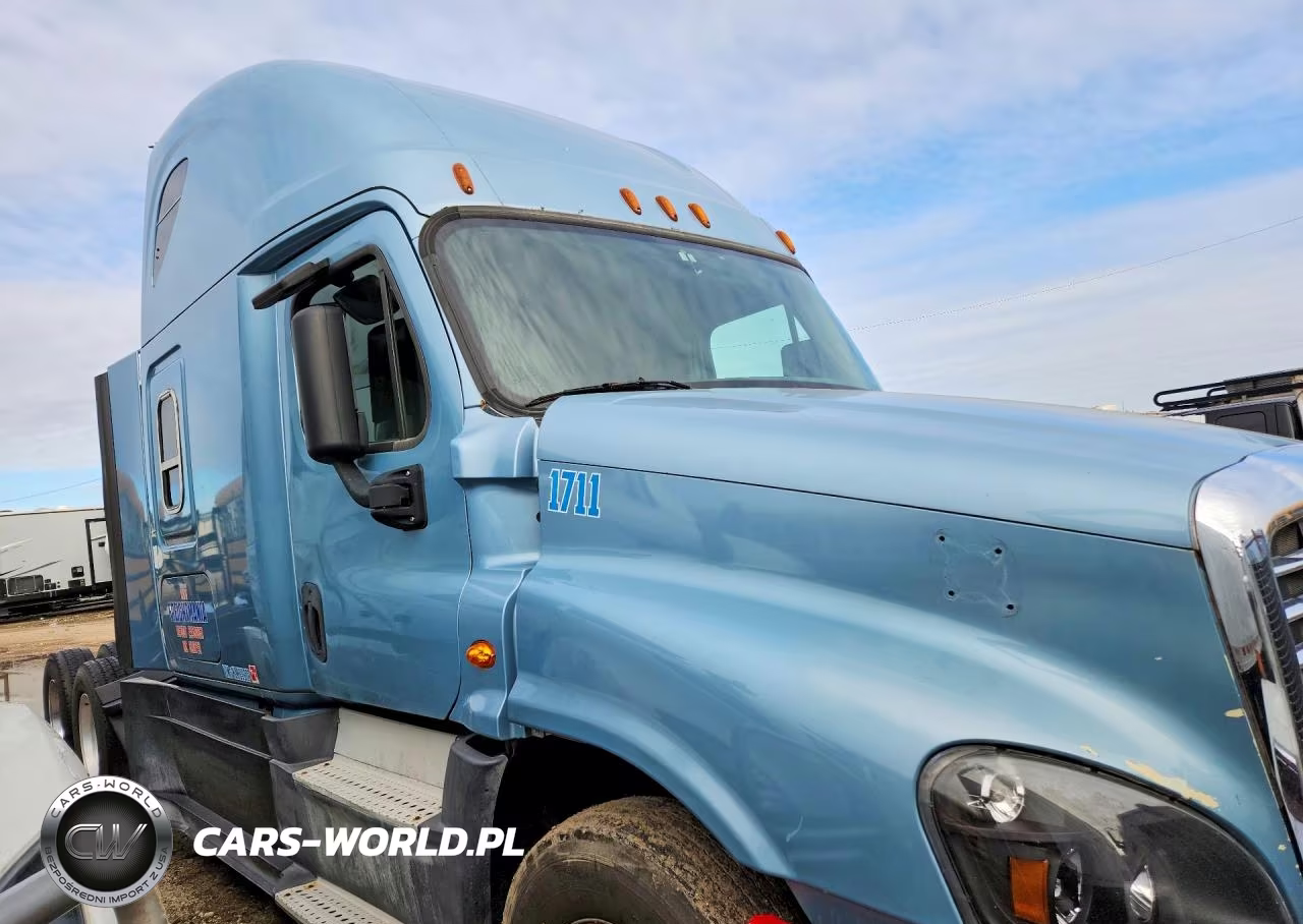 2017 Freightliner Cascadia 125 Semi Truck VIN:1FUGGLDR4HLHE5923 - 4
