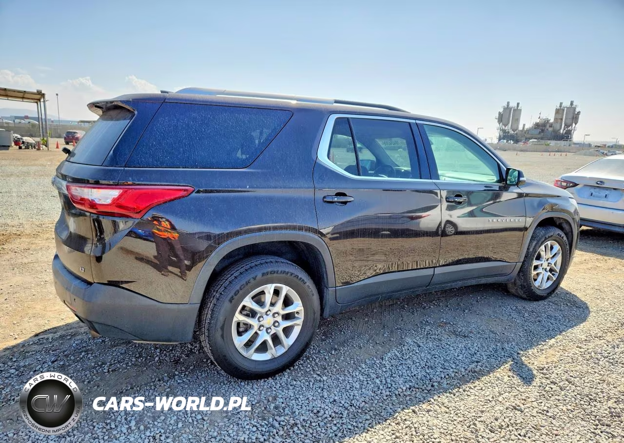 2018 Chevrolet Traverse Lt VIN:1GNERGKW7JJ197385 - 3