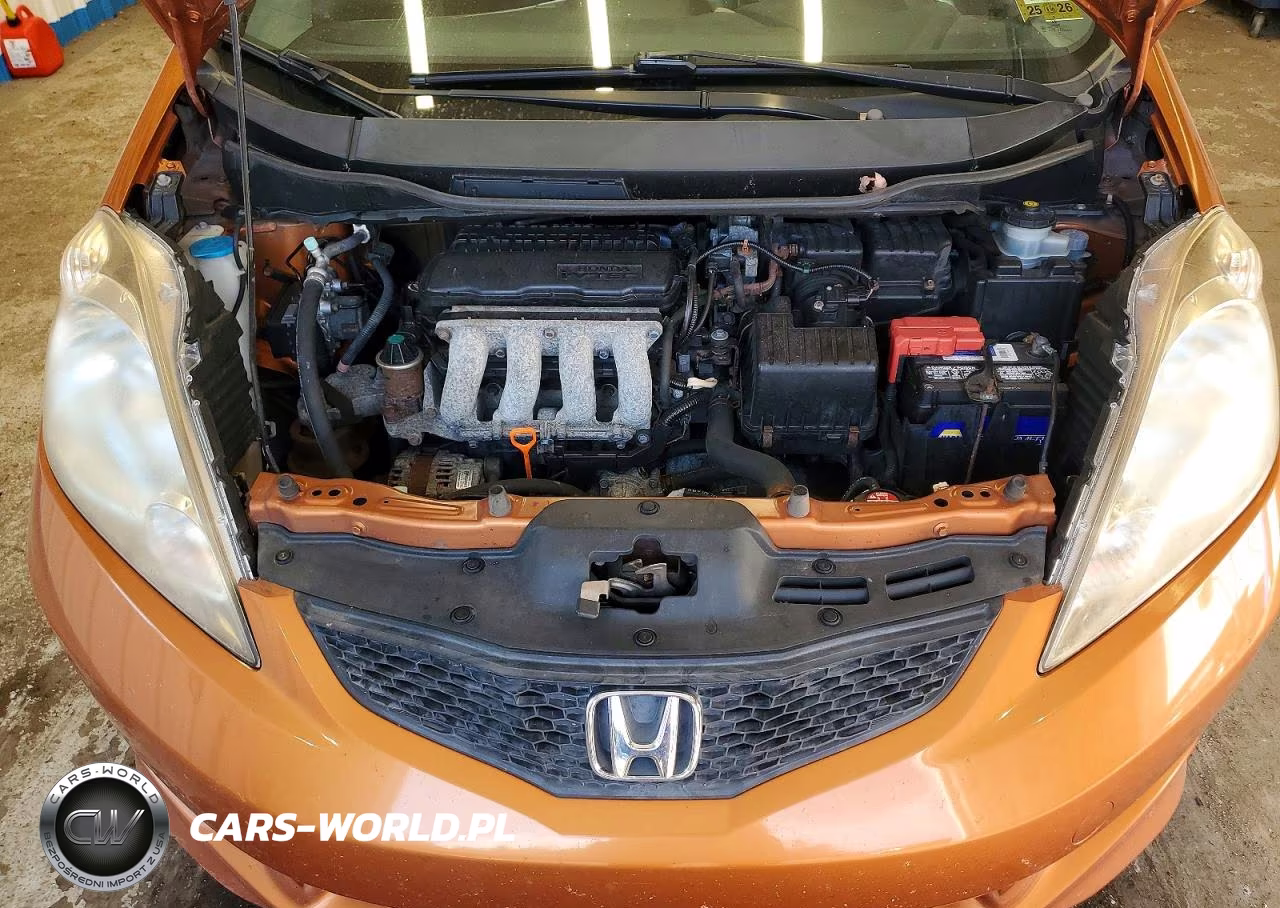 2010 Honda Fit Sport VIN:JHMGE8G42AS013750 - 11