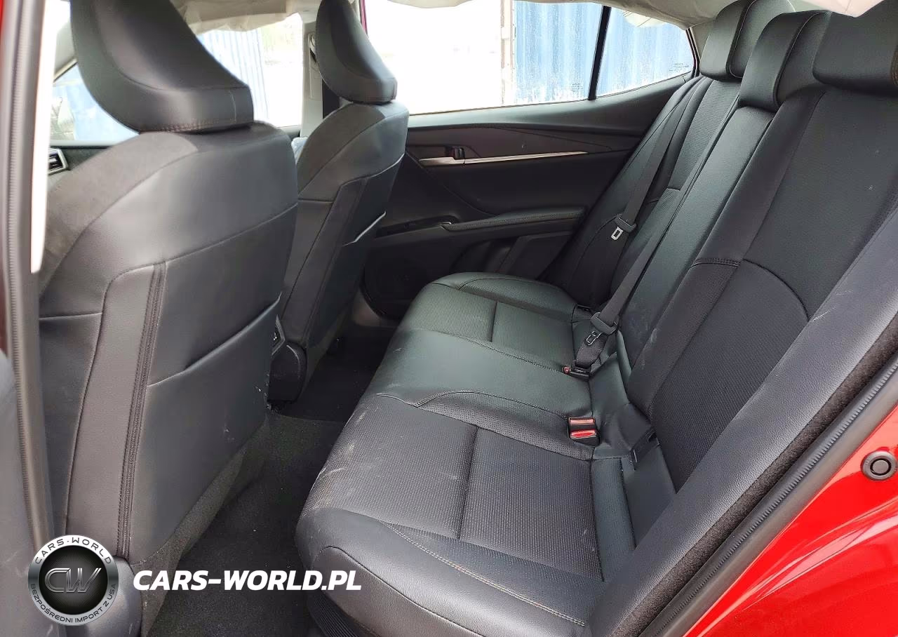 2026 Toyota Camry Xle VIN:4T1DBADKXTU070823 - 10