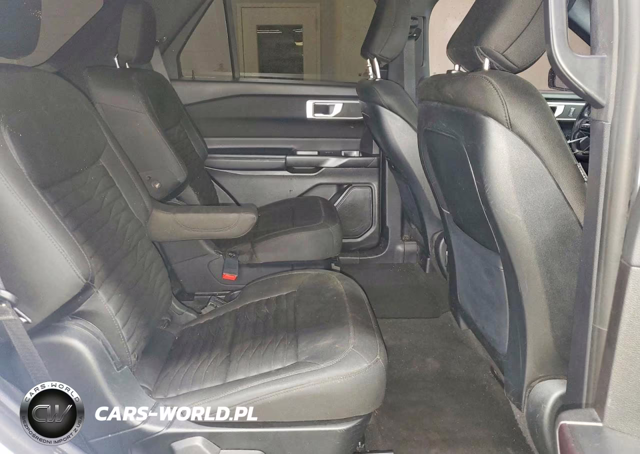 2020 Ford Explorer Xlt VIN:1FMSK7DHXLGA10084 - 11