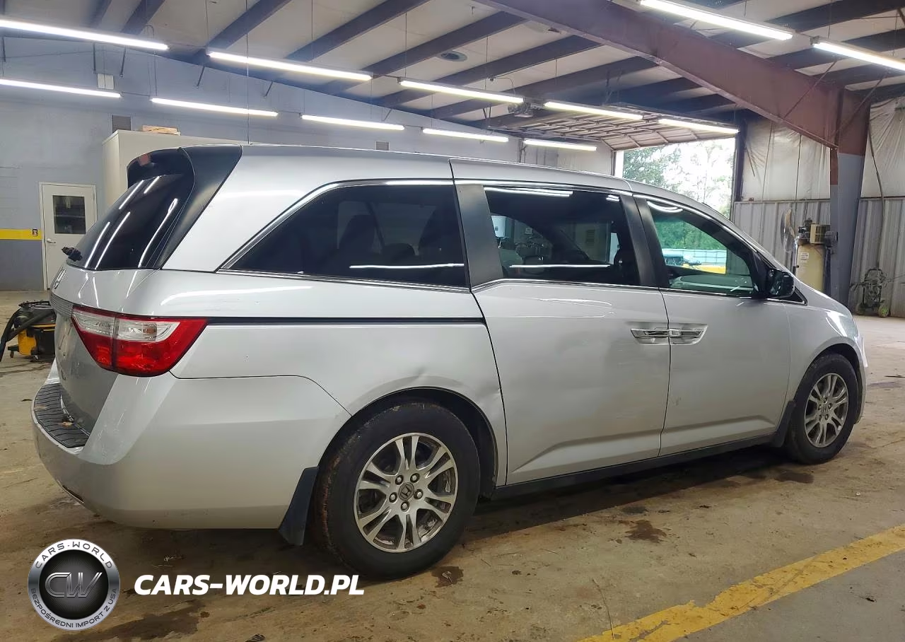 2013 Honda Odyssey Exl VIN:5FNRL5H64DB047138 - 3