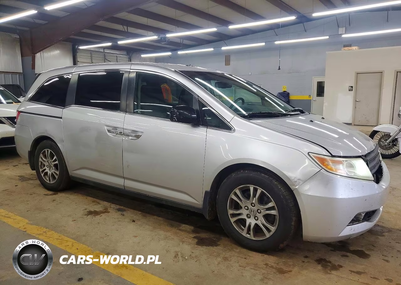 2013 Honda Odyssey Exl VIN:5FNRL5H64DB047138 - 4