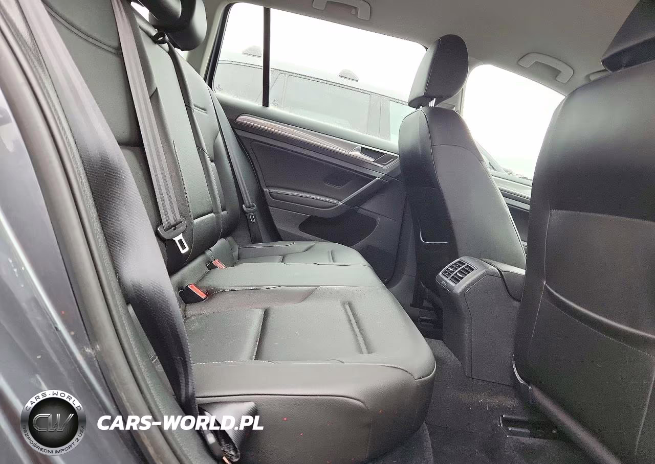 2017 Volkswagen Golf Alltrack S VIN:3VWH17AU1HM510714 - 10