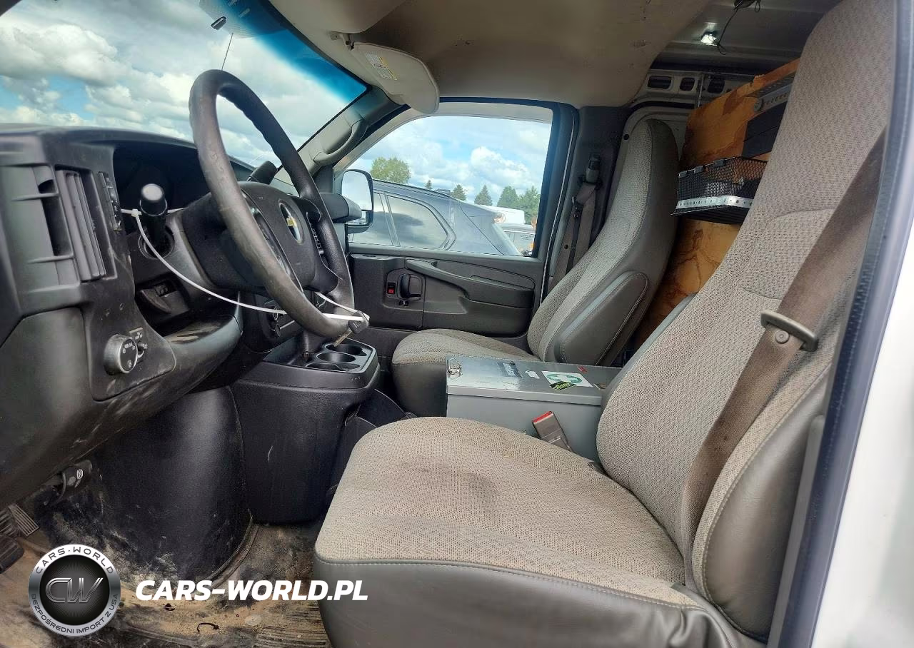 2015 Chevrolet Express G2500 Delivery Van VIN:1GCWGFCF5F1258185 - 7