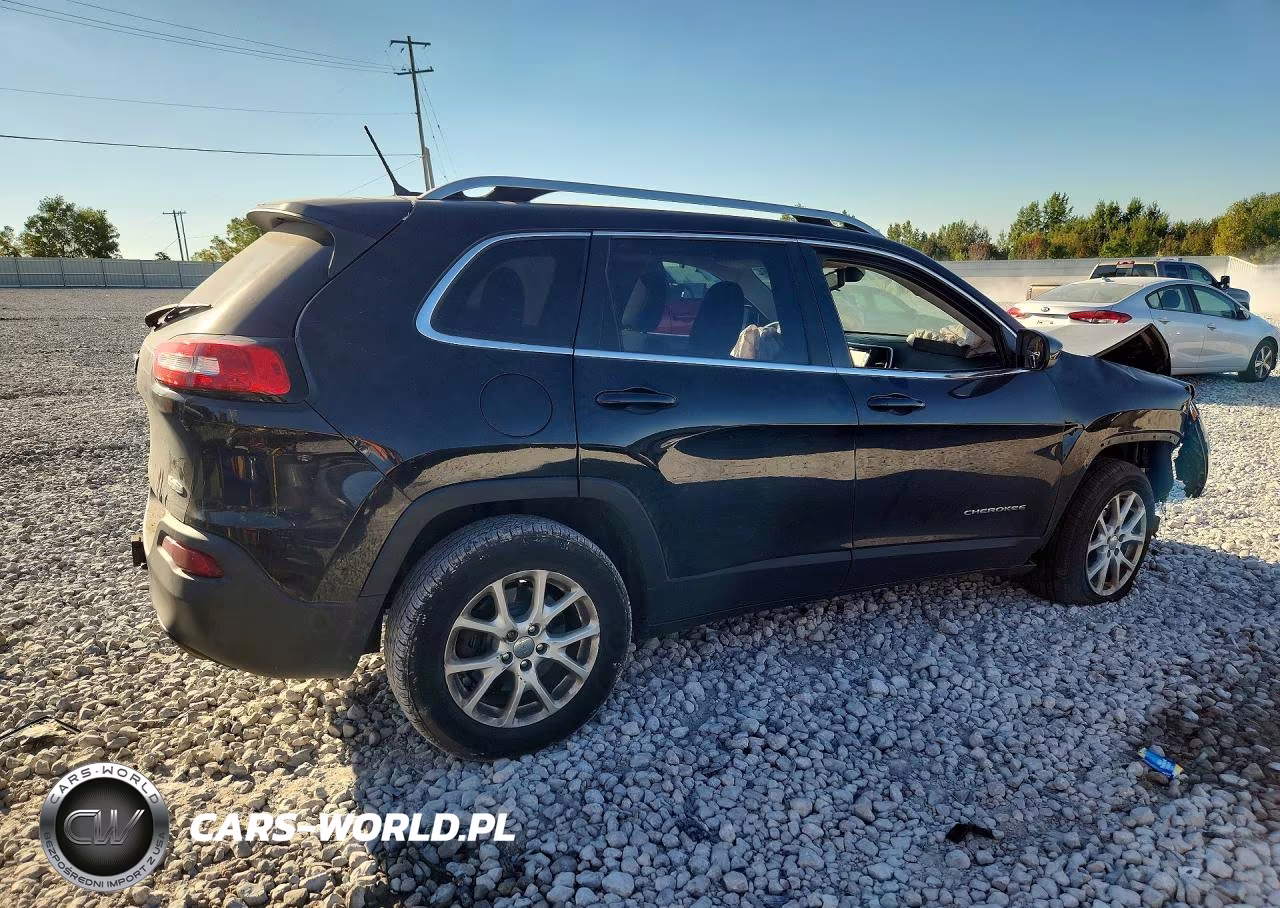 2014 Jeep Cherokee Latitude VIN:1C4PJMCS6EW317074 - 3