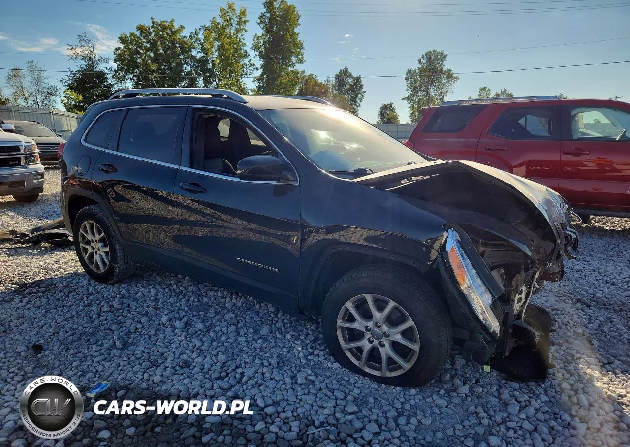 2014 Jeep Cherokee Latitude VIN:1C4PJMCS6EW317074 - 4