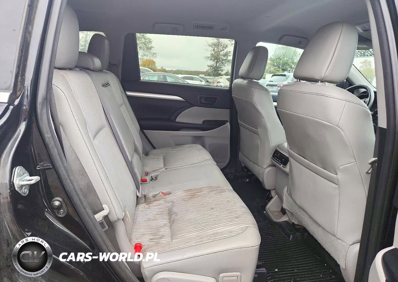 2016 Toyota Highlander Le Plus VIN:5TDBKRFH5GS326355 - 11