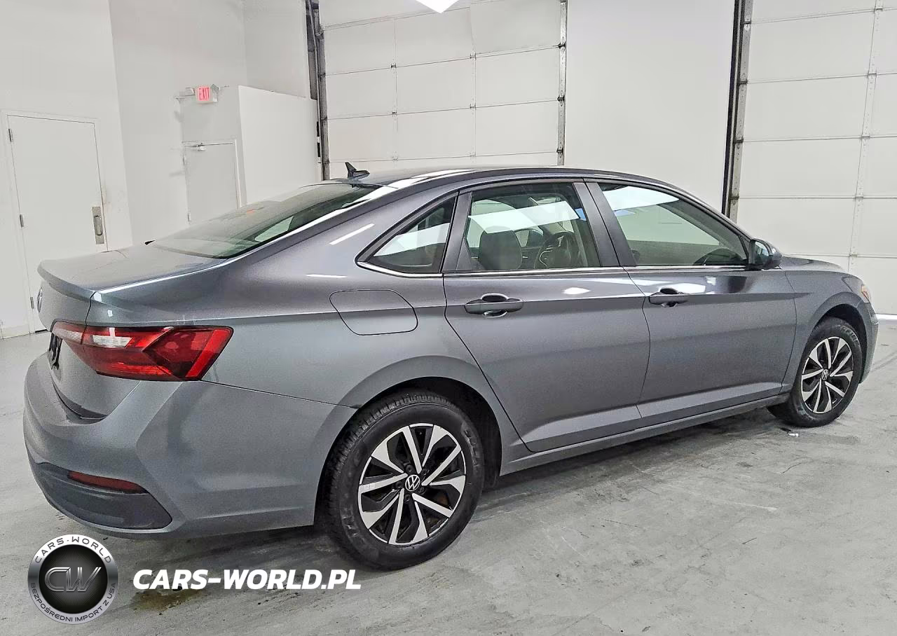 2024 Volkswagen Jetta S VIN:3VW5M7BU8RM047822 - 3