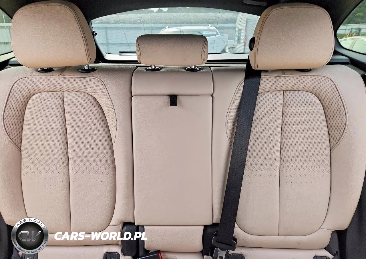 2018 BMW X1 Sdrive28I VIN:WBXHU7C34J5H39680 - 10