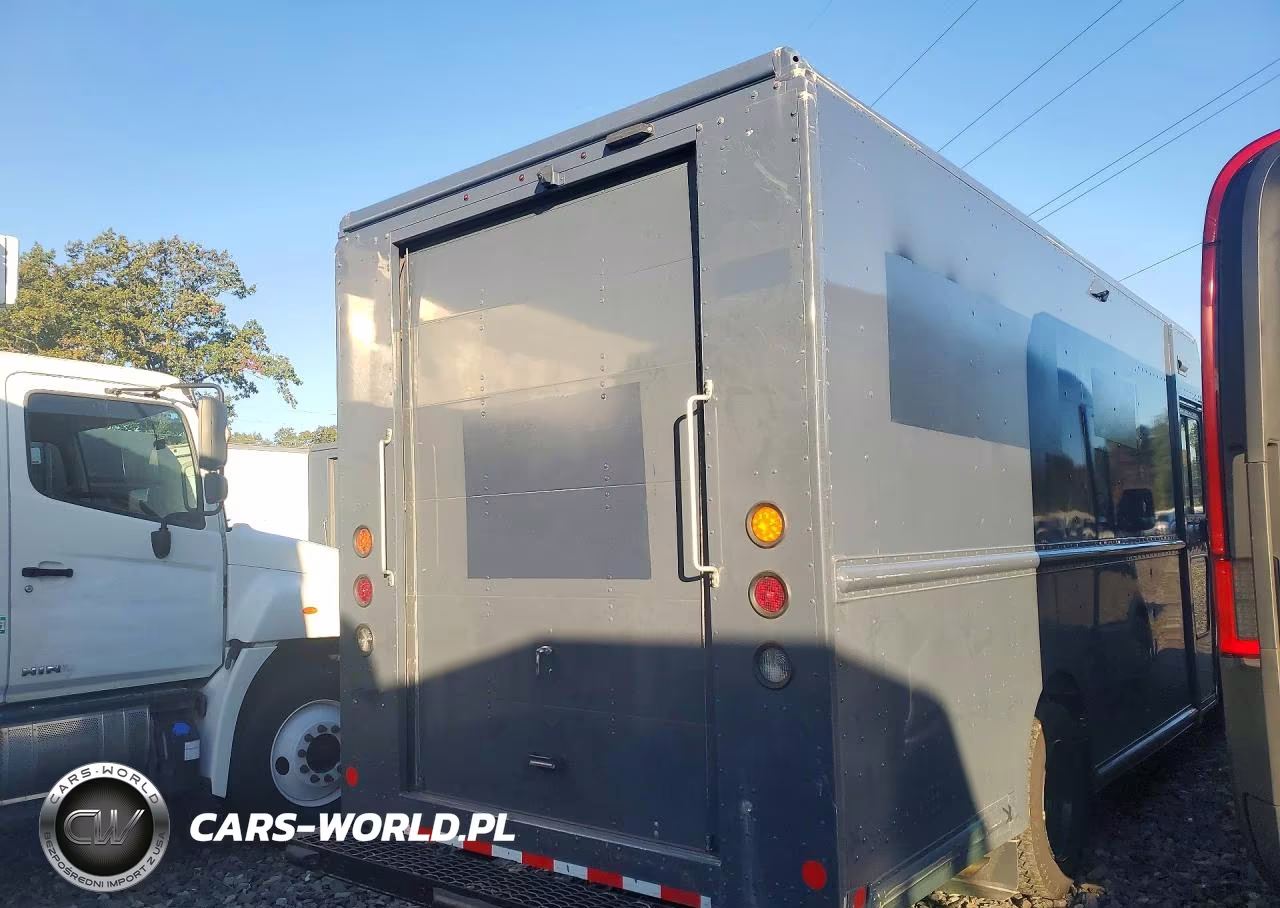 2021 Freightliner Chassis M Line Walk-In Van VIN:4UZAC2EA3MCMN0220 - 3