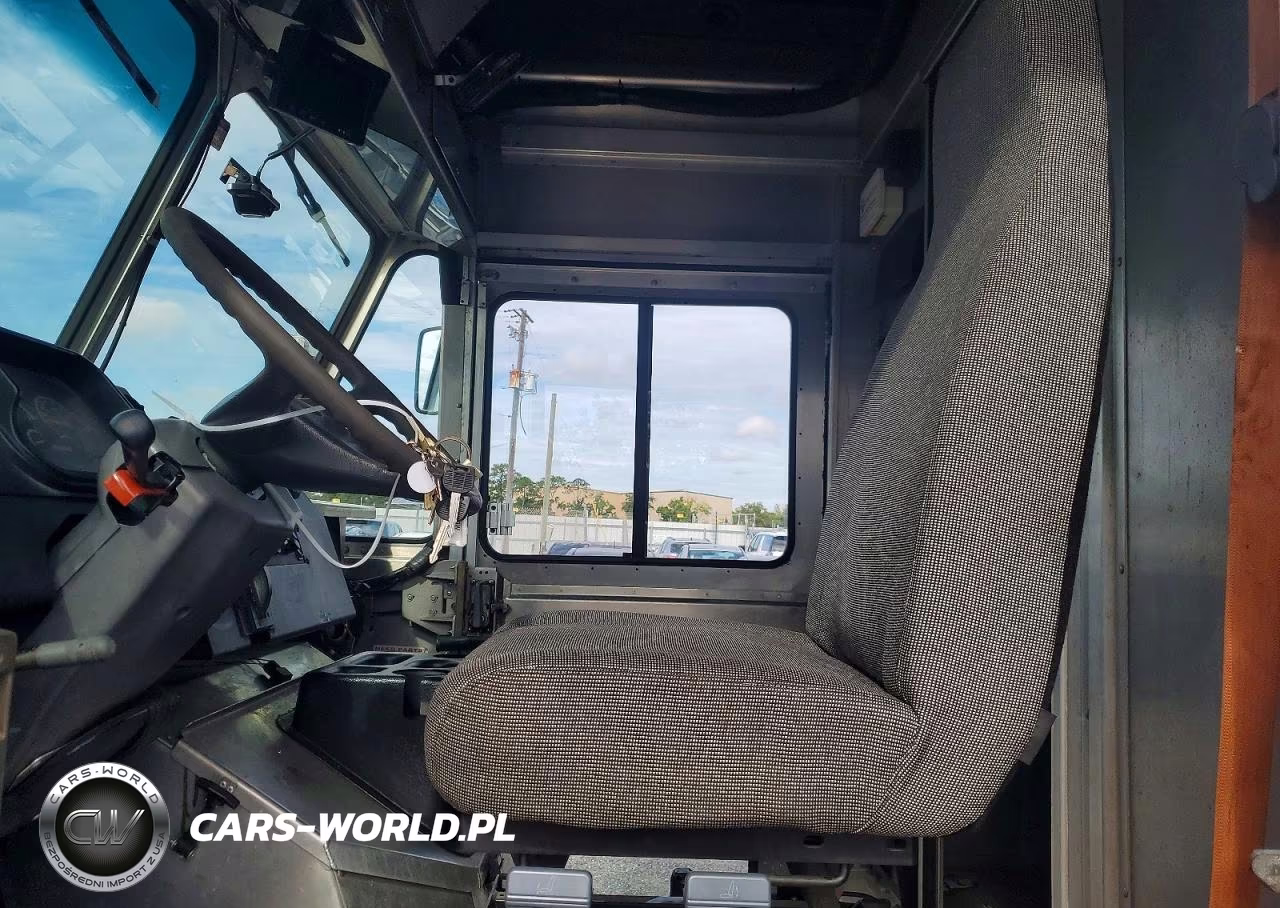 2020 Freightliner Mt45G Chassis Delivery Truck VIN:4UZAC2EA0LCMH6025 - 7