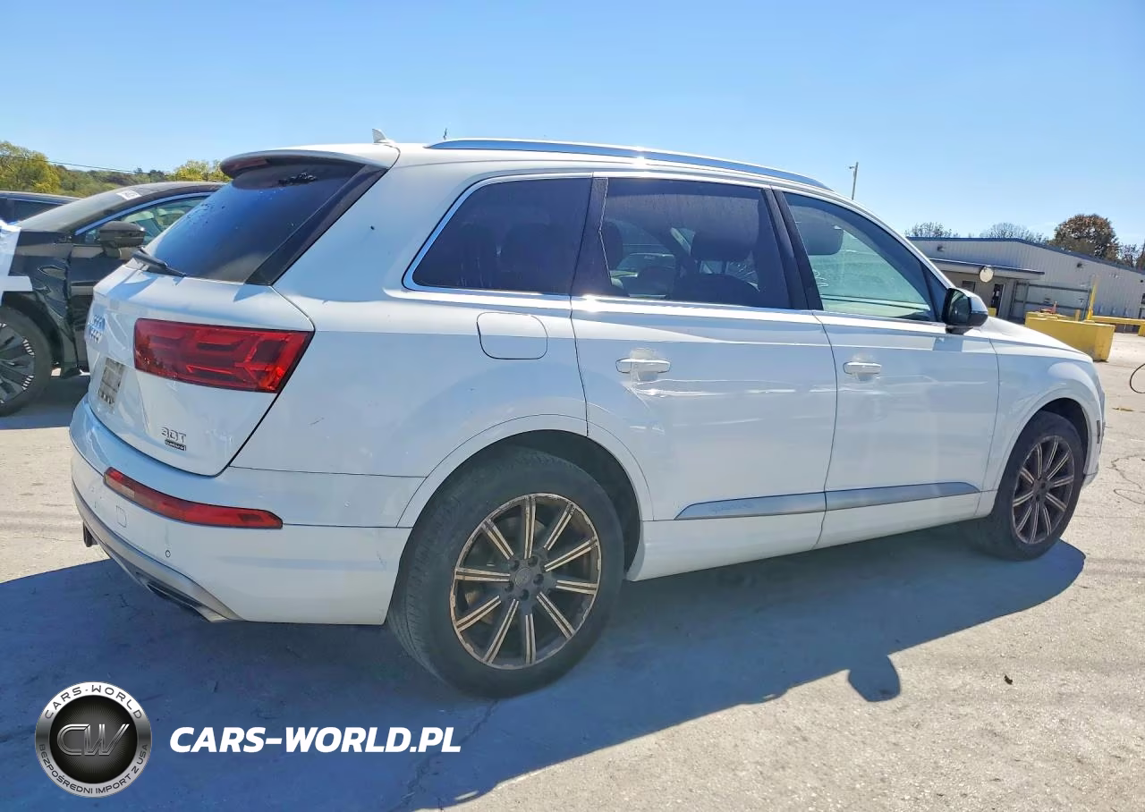 2017 Audi Q7 Premium Plus VIN:WA1LAAF74HD000201 - 3