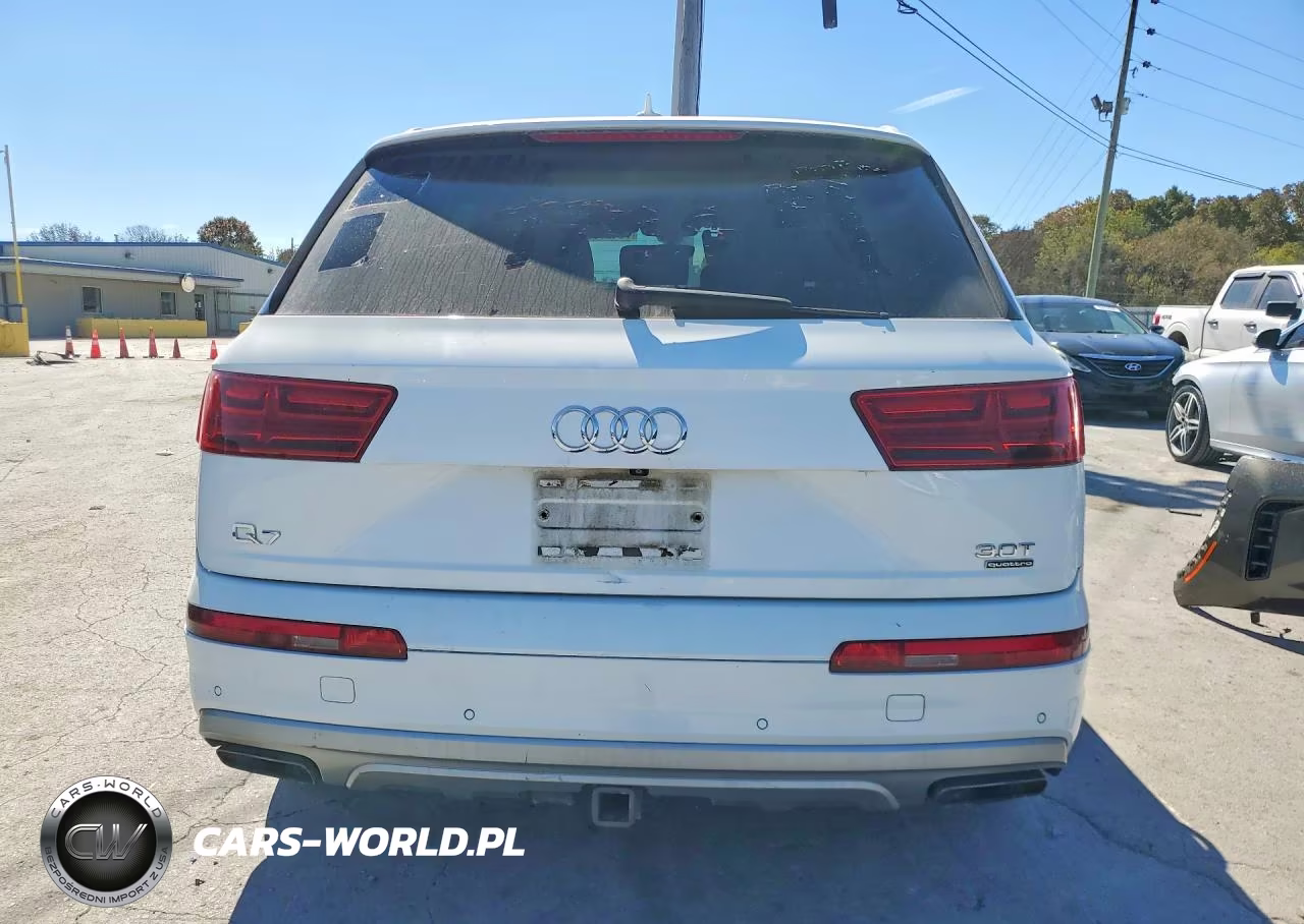 2017 Audi Q7 Premium Plus VIN:WA1LAAF74HD000201 - 6
