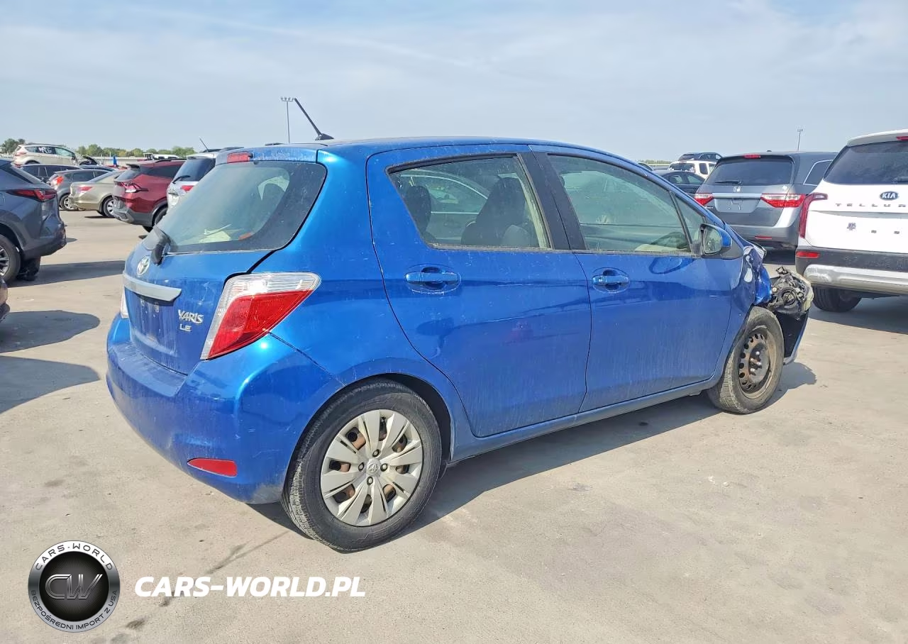 2012 Toyota Yaris 5-Door Le VIN:JTDKTUD34CD517164 - 3