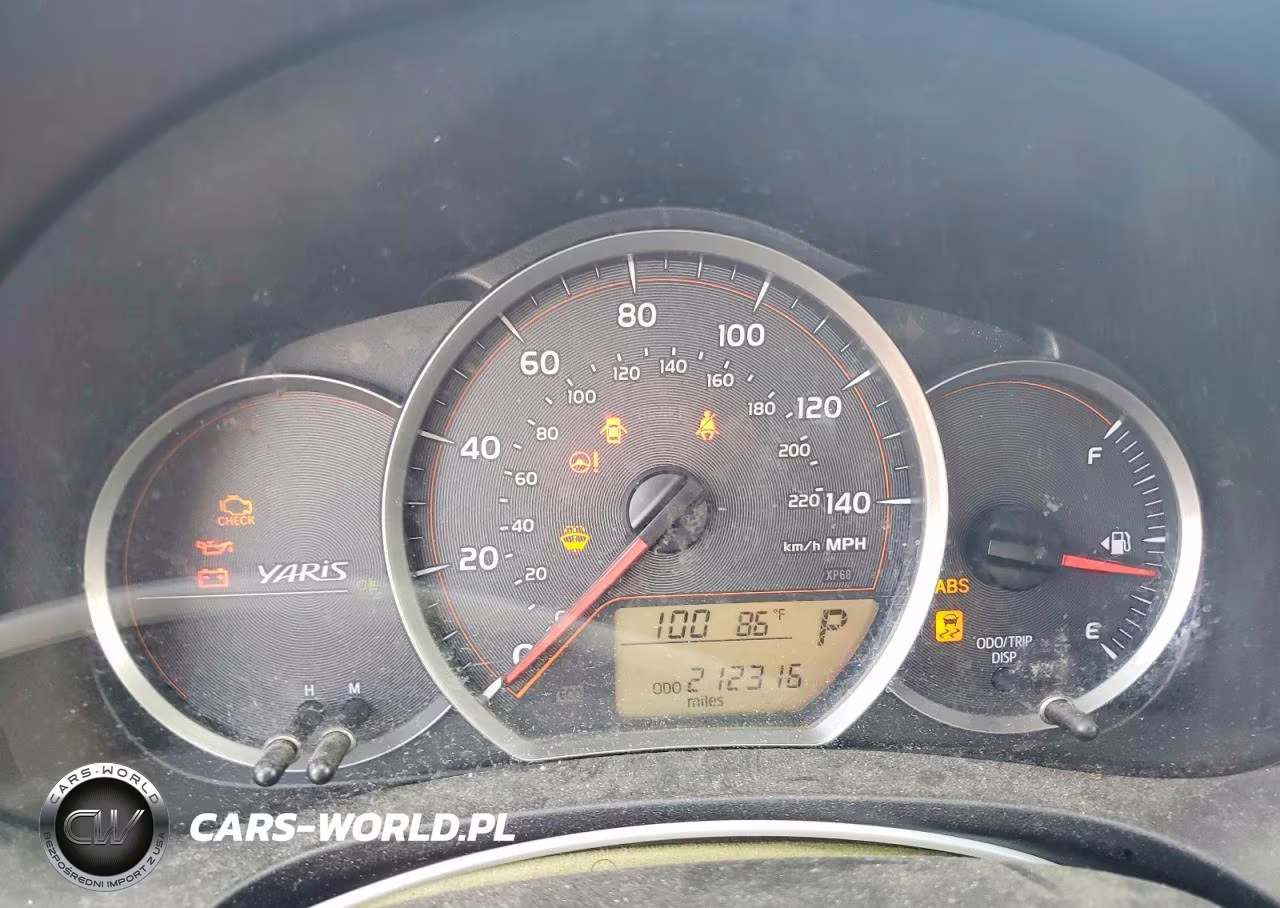 2012 Toyota Yaris 5-Door Le VIN:JTDKTUD34CD517164 - 9