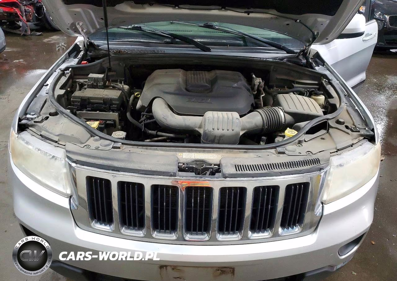 2011 Jeep Grand Cherokee Laredo VIN:1J4RR4GG0BC587299 - 11