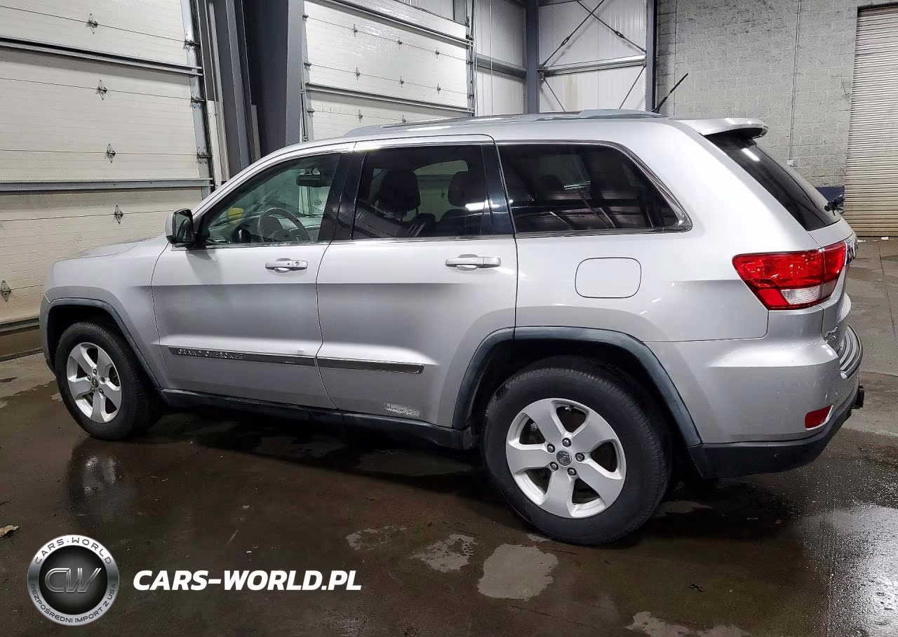 2011 Jeep Grand Cherokee Laredo VIN:1J4RR4GG0BC587299 - 2
