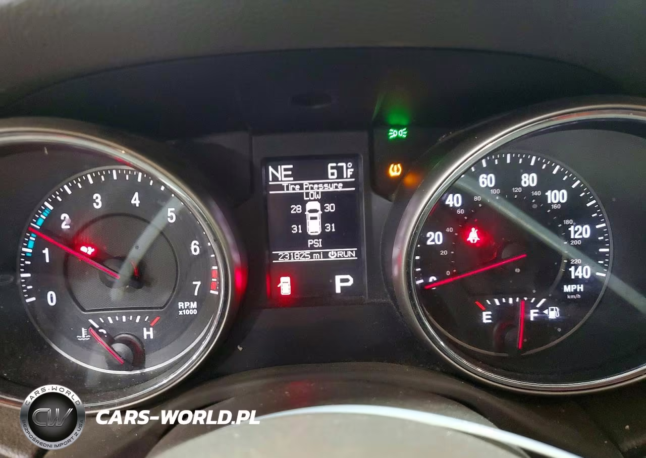 2011 Jeep Grand Cherokee Laredo VIN:1J4RR4GG0BC587299 - 9
