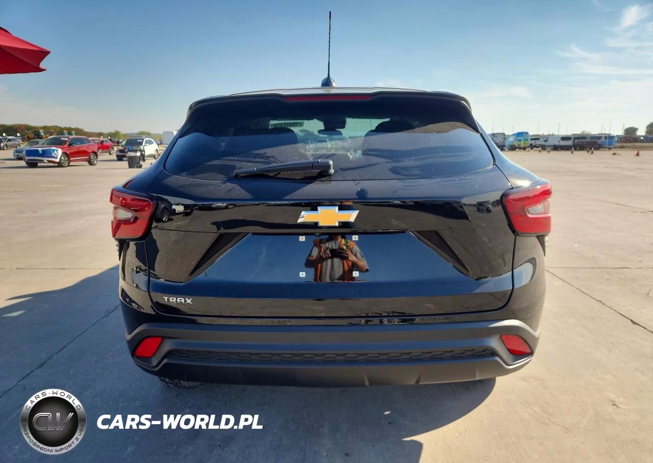 2026 Chevrolet Trax Ls VIN:KL77LFEP4TC236746 - 6