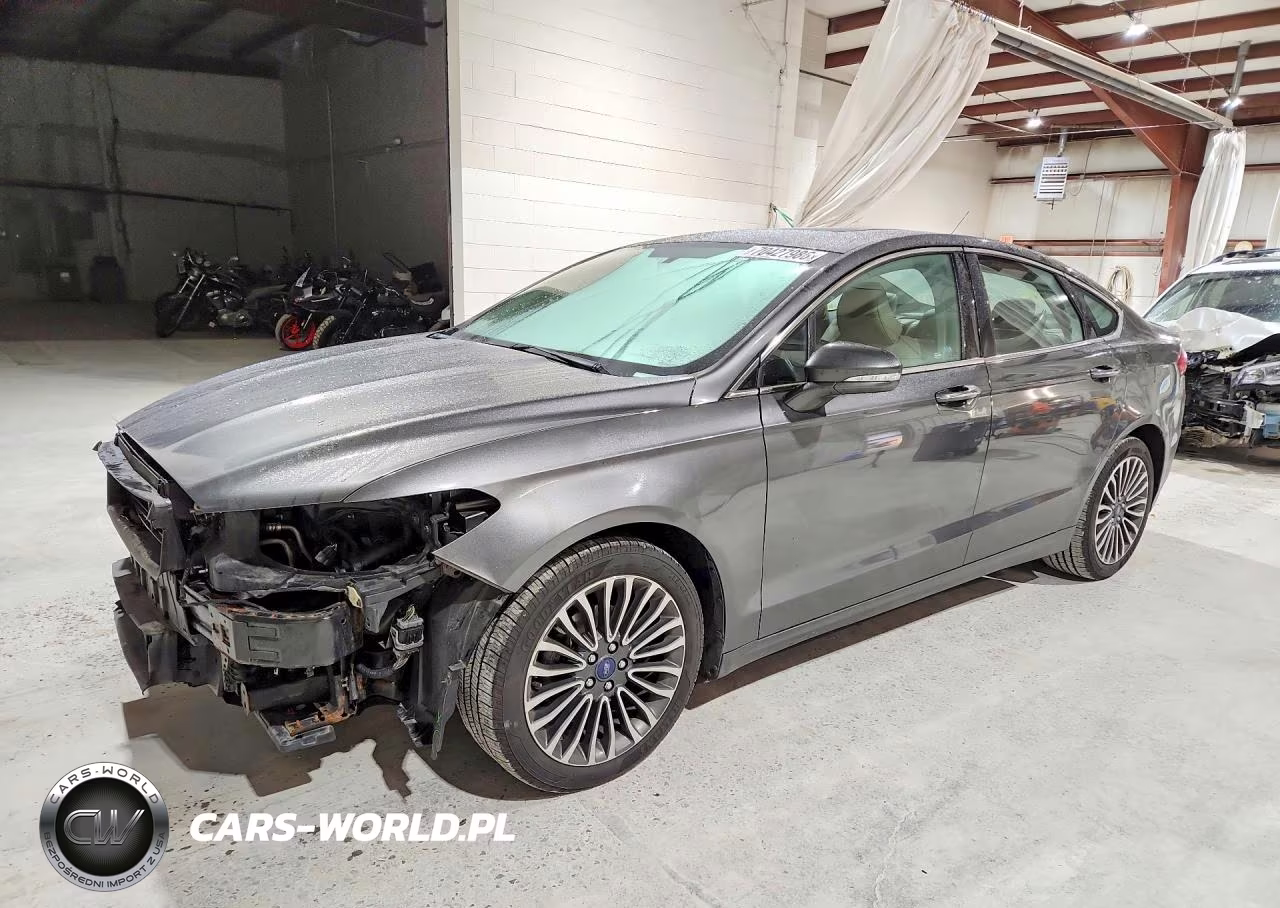 2018 Ford Fusion Titanium-Platinum – zdjęcie 1 z 13