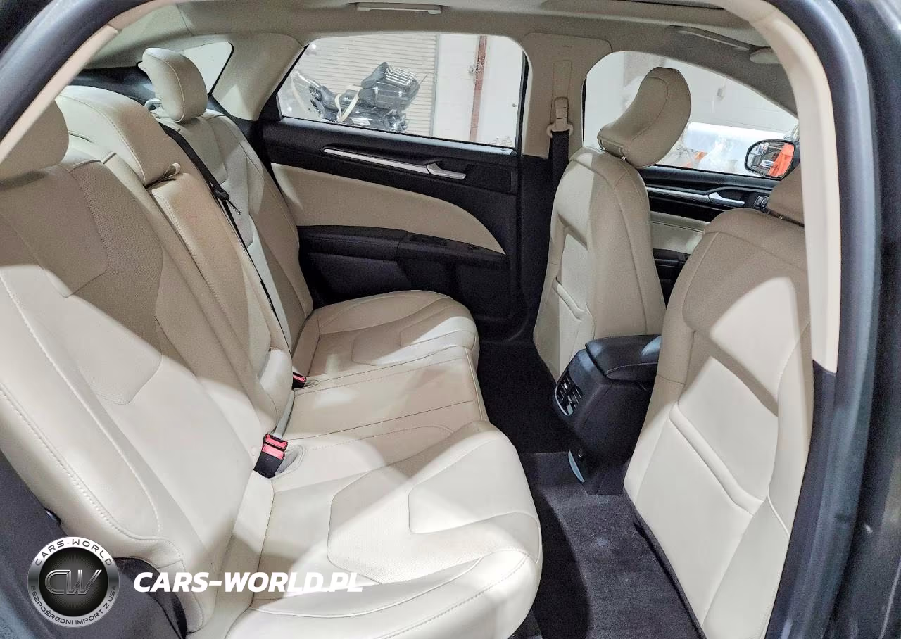 2018 Ford Fusion Titanium-Platinum VIN:3FA6P0D97JR197092 - 10