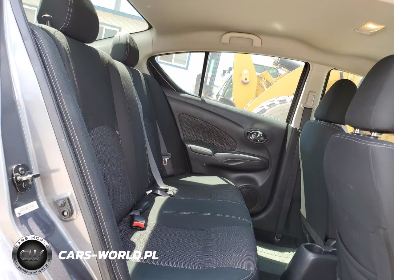 2018 Nissan Versa S VIN:3N1CN7AP6JL832484 - 10
