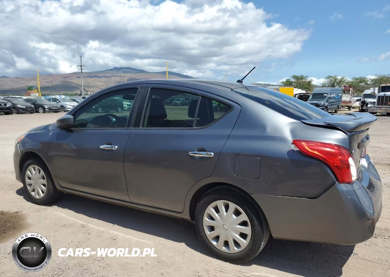 2018 Nissan Versa S VIN:3N1CN7AP6JL832484 - 2