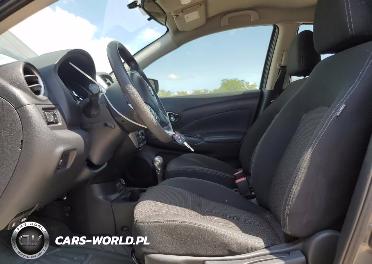 2018 Nissan Versa S VIN:3N1CN7AP6JL832484 - 7