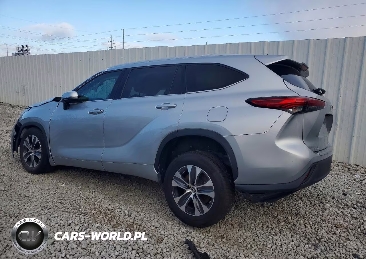2022 Toyota Highlander Xle VIN:5TDGZRAH1NS539907 - 2