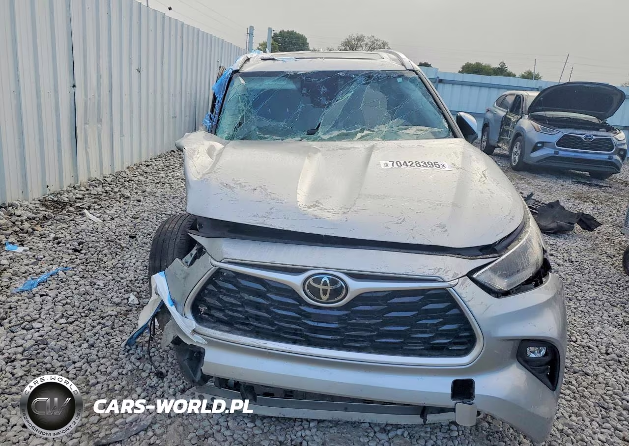 2022 Toyota Highlander Xle VIN:5TDGZRAH1NS539907 - 5