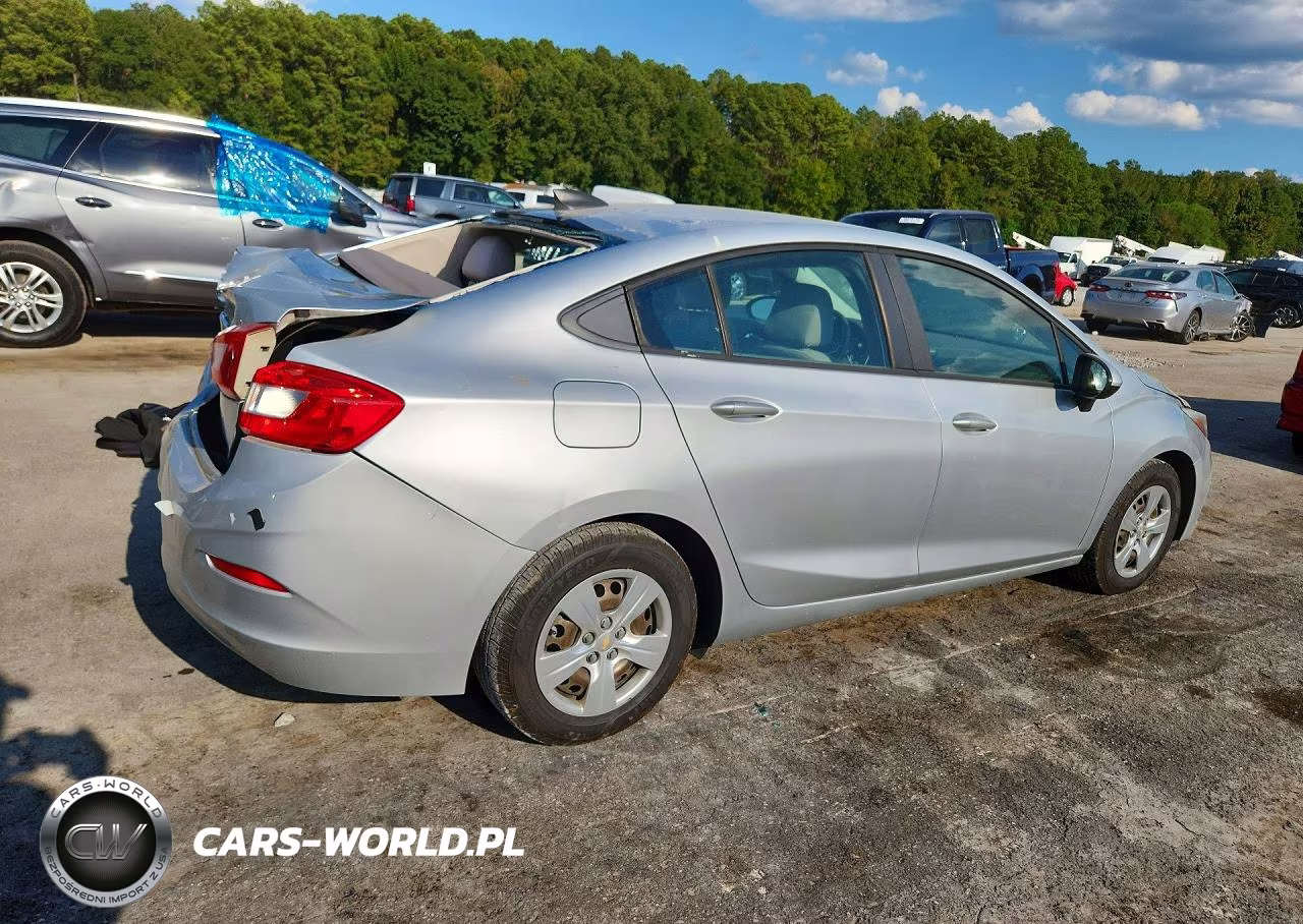 2017 Chevrolet Cruze Ls VIN:1G1BC5SM1H7130085 - 3