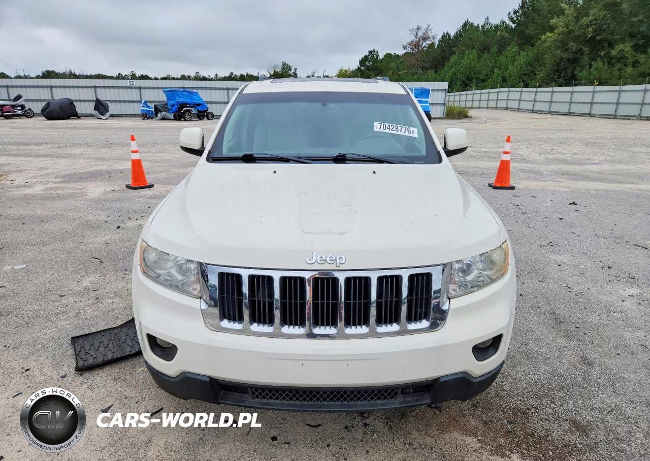 2012 Jeep Grand Cherokee Laredo VIN:1C4RJEAG7CC316799 - 5