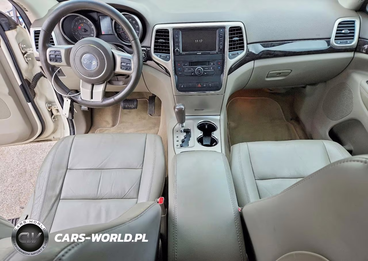 2012 Jeep Grand Cherokee Laredo VIN:1C4RJEAG7CC316799 - 8
