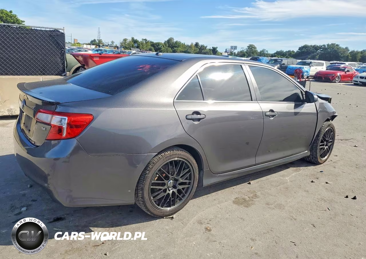 2012 Toyota Camry Se V6 VIN:4T1BK1FKXCU015759 - 3