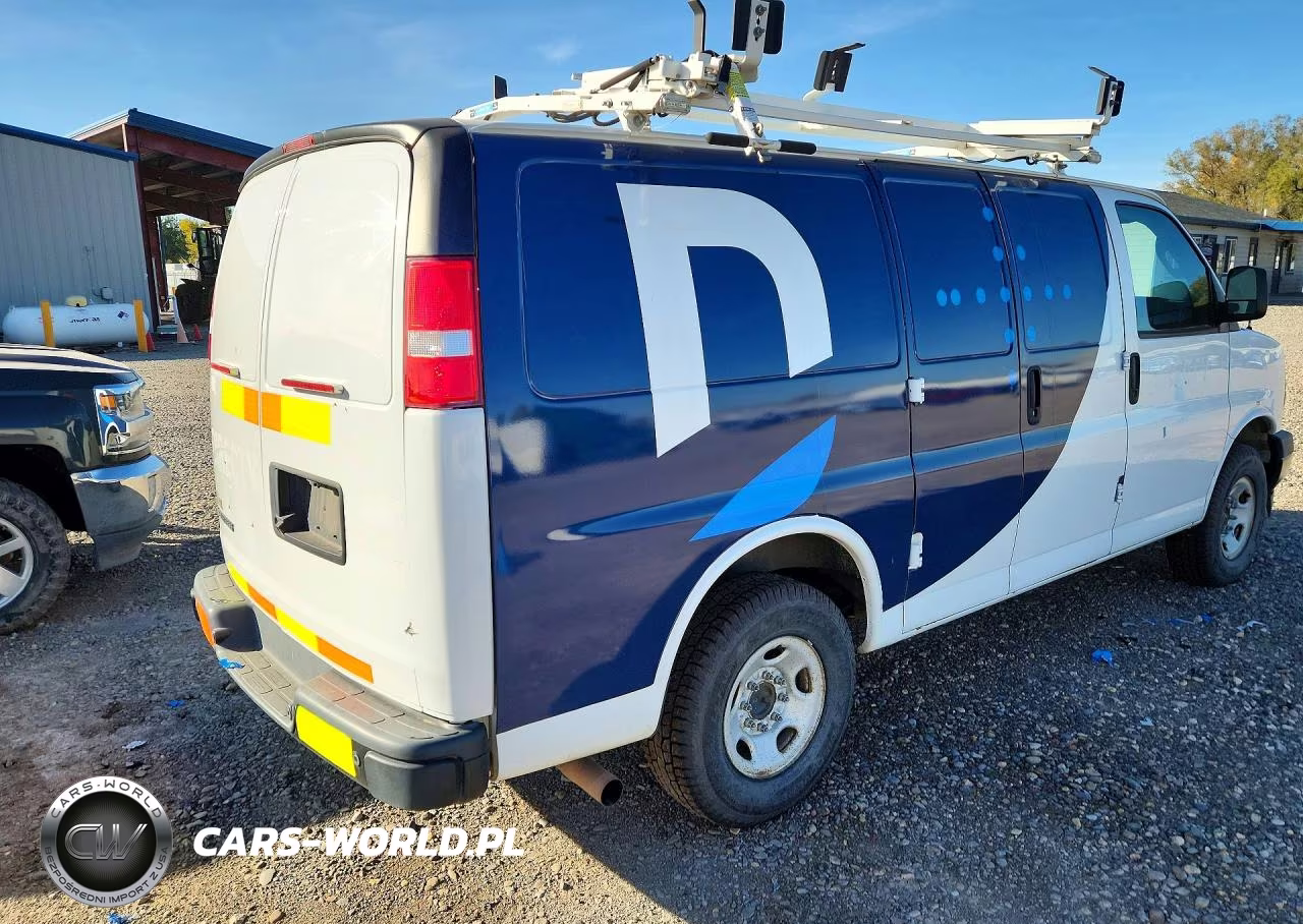 2020 Chevrolet Express G2500 VIN:1GCWGAFG4L1246516 - 3