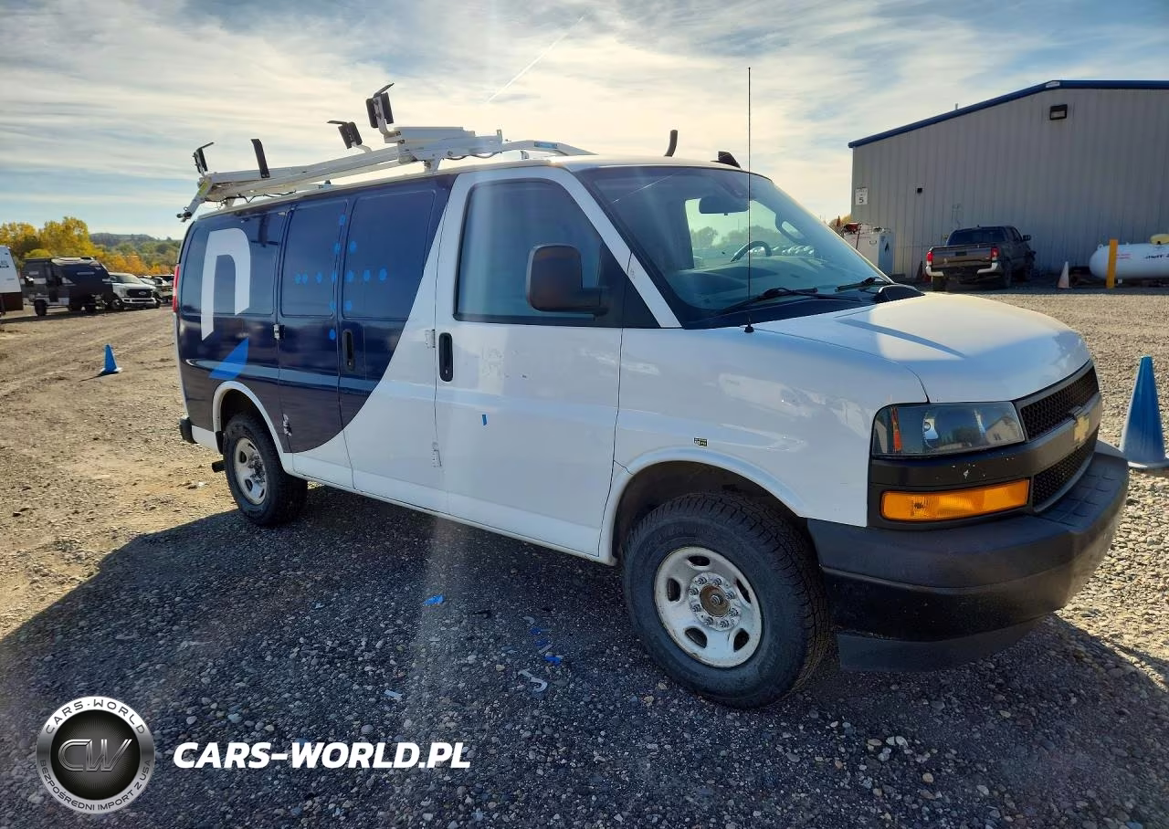 2020 Chevrolet Express G2500 VIN:1GCWGAFG4L1246516 - 4