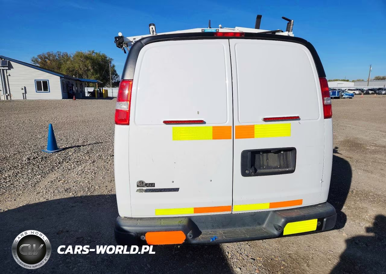 2020 Chevrolet Express G2500 VIN:1GCWGAFG4L1246516 - 6