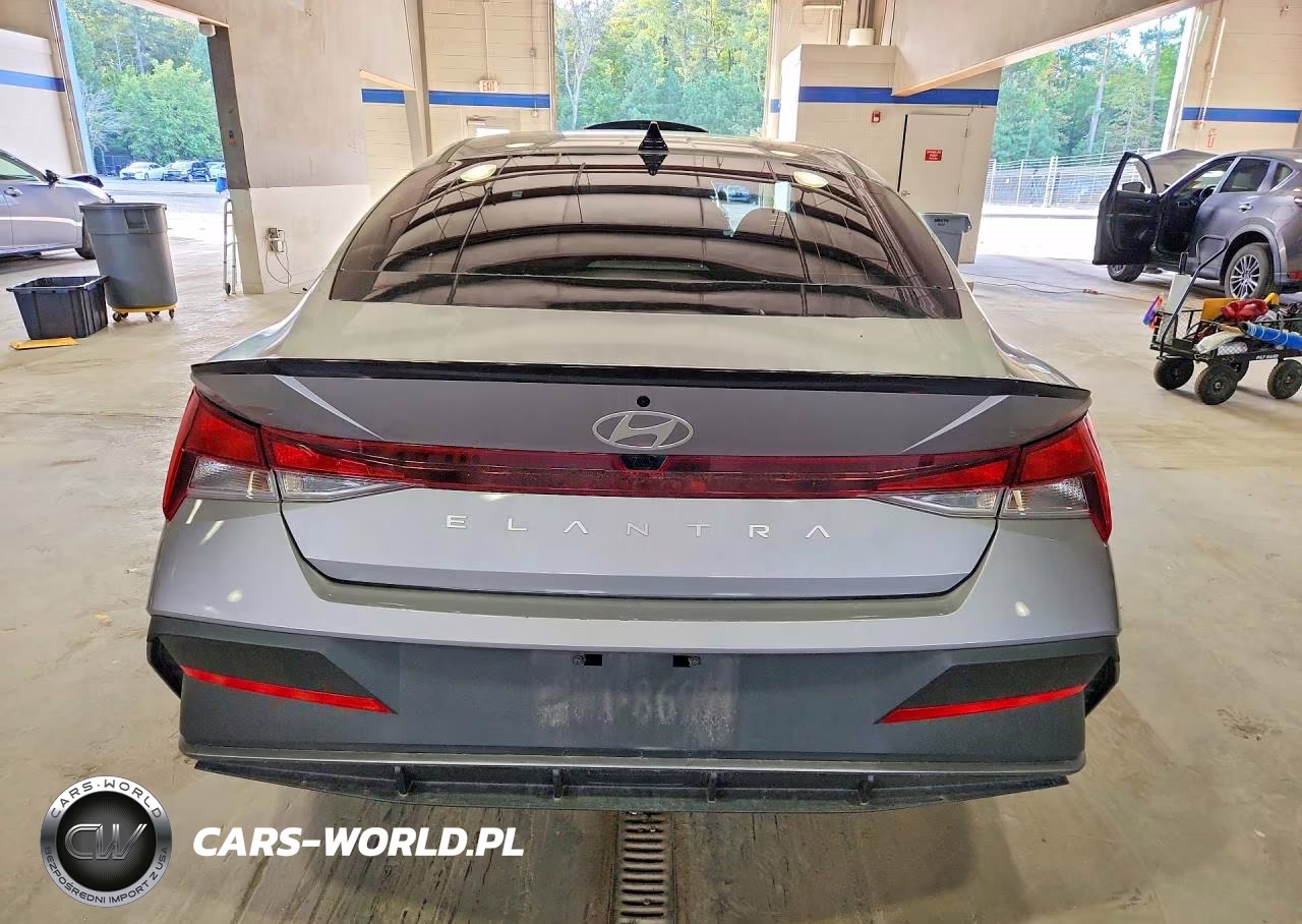 2026 Hyundai Elantra Sel Sport VIN:KMHLM4DG9TU150536 - 6