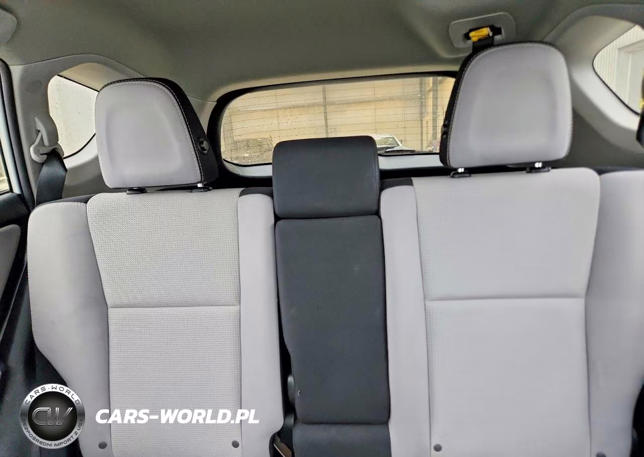 2017 Toyota Rav4 Xle VIN:2T3RFREV8HW556708 - 10