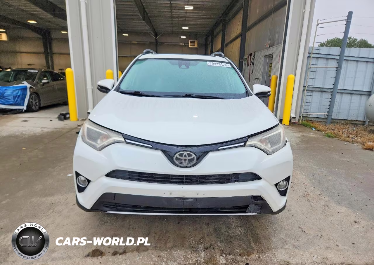 2017 Toyota Rav4 Xle VIN:2T3RFREV8HW556708 - 5