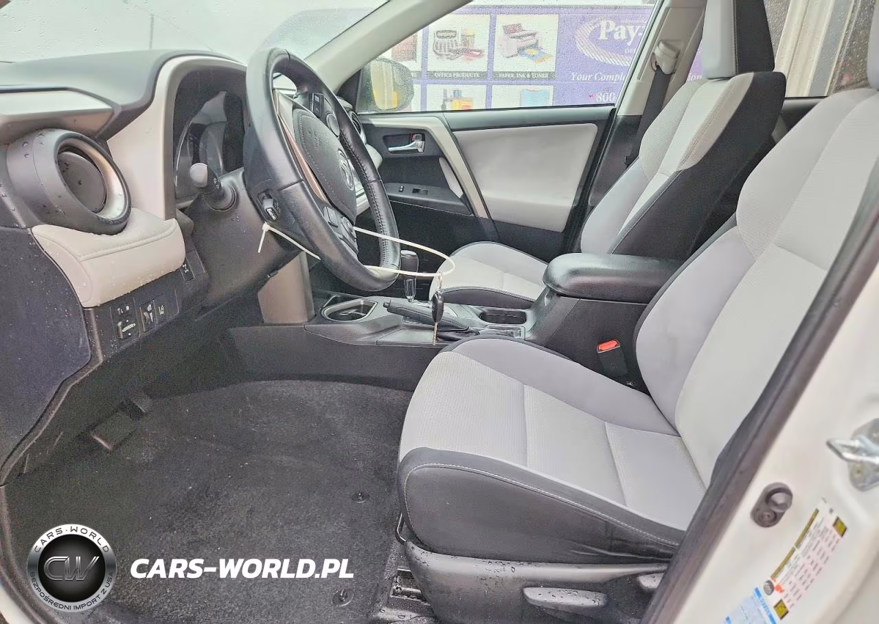 2017 Toyota Rav4 Xle VIN:2T3RFREV8HW556708 - 7