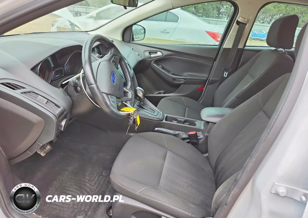 2016 Ford Focus Se VIN:1FADP3K2XGL229121 - 7